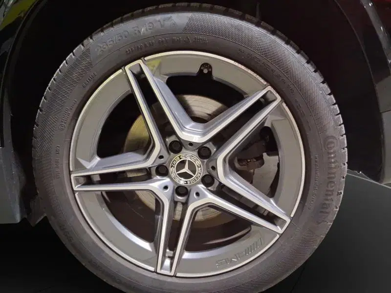 Mercedes-Benz GLA SUV usata a Genova (18)