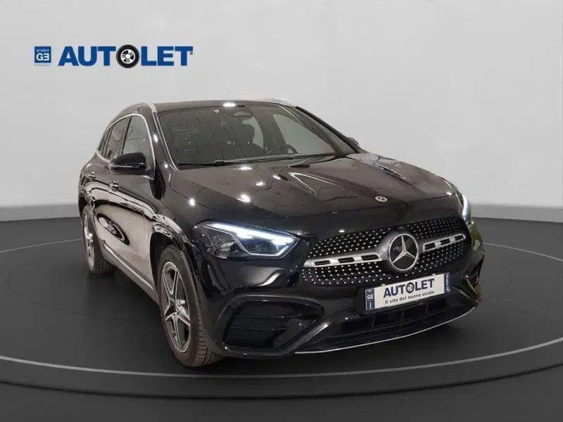 Mercedes-Benz GLA SUV usata a Genova (3)