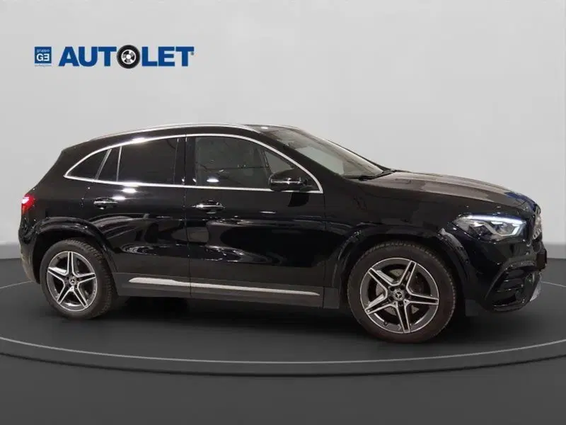 Mercedes-Benz GLA SUV usata a Genova (4)