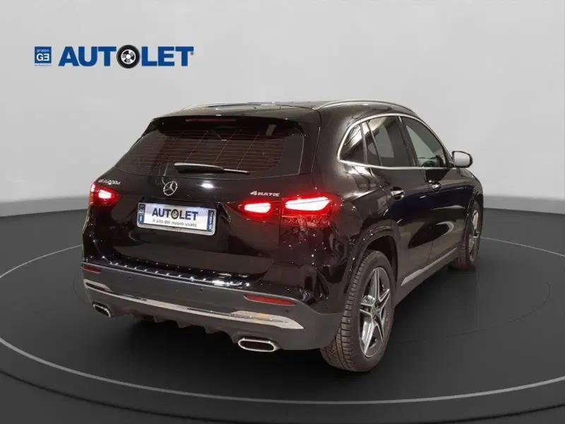 Mercedes-Benz GLA SUV usata a Genova (7)