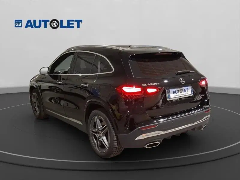 Mercedes-Benz GLA SUV usata a Genova (8)