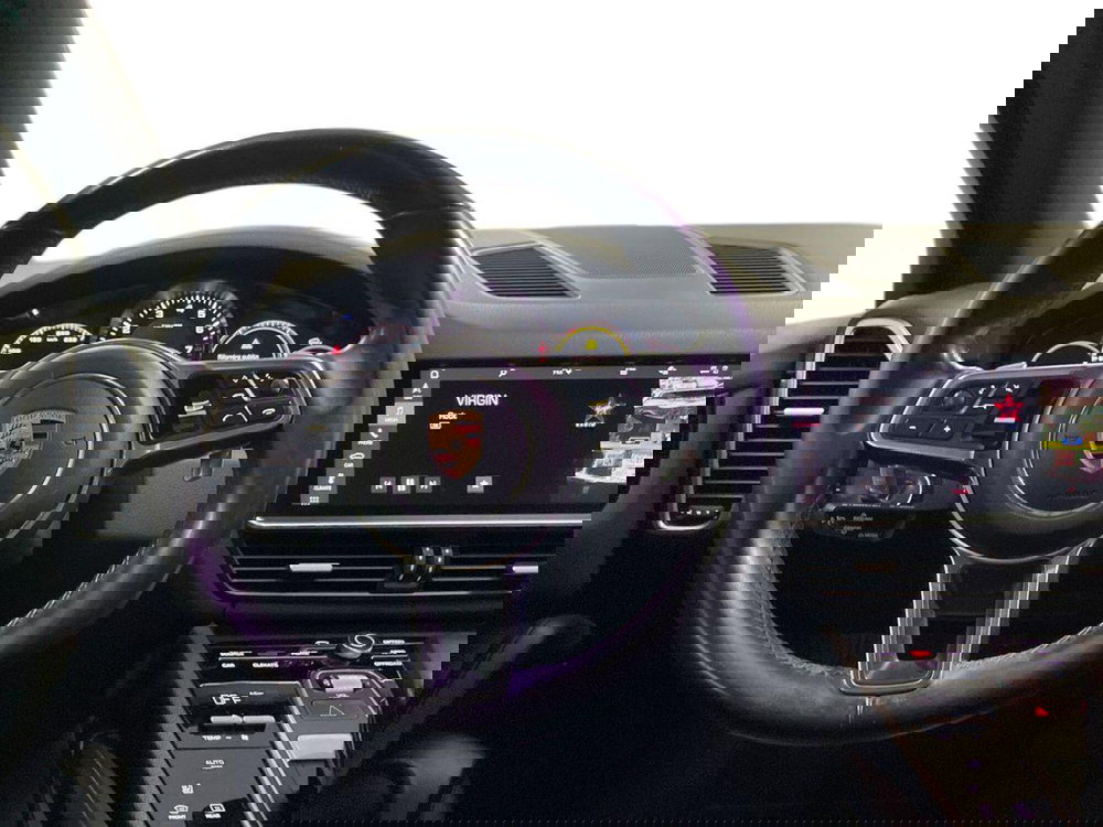 Porsche Cayenne usata a Ancona (11)