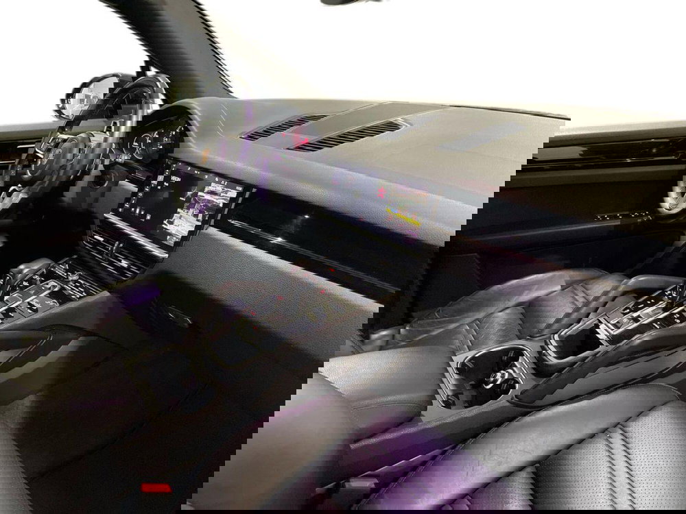 Porsche Cayenne usata a Ancona (12)