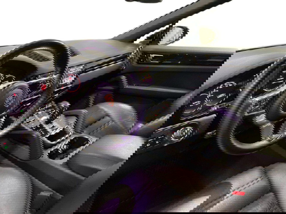 Porsche Cayenne usata a Ancona (16)