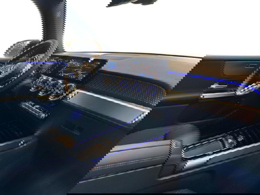 Mercedes-Benz GLB nuova a Rimini (12)