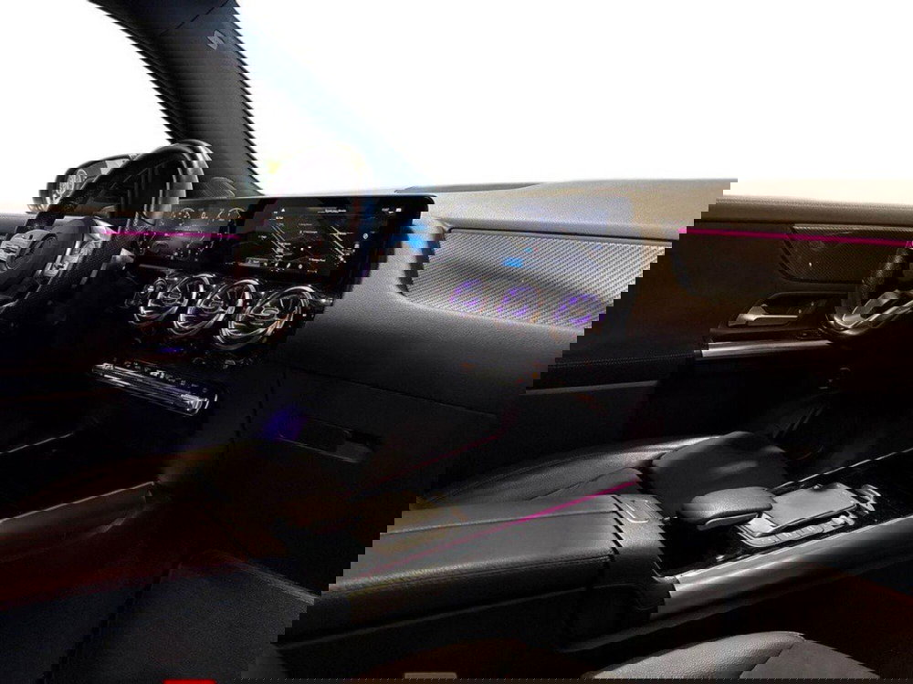 Mercedes-Benz GLA SUV usata a Macerata (12)