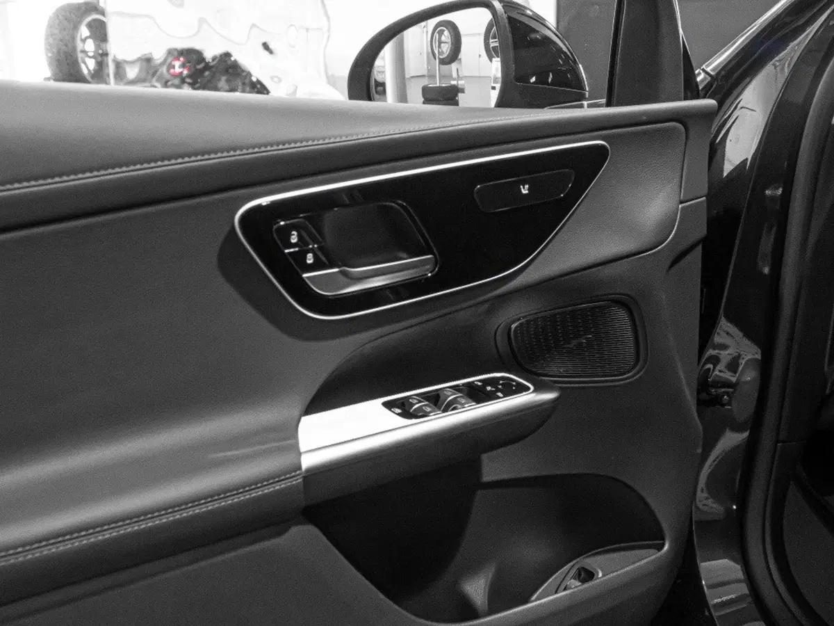 Mercedes-Benz GLC nuova a Ancona (11)
