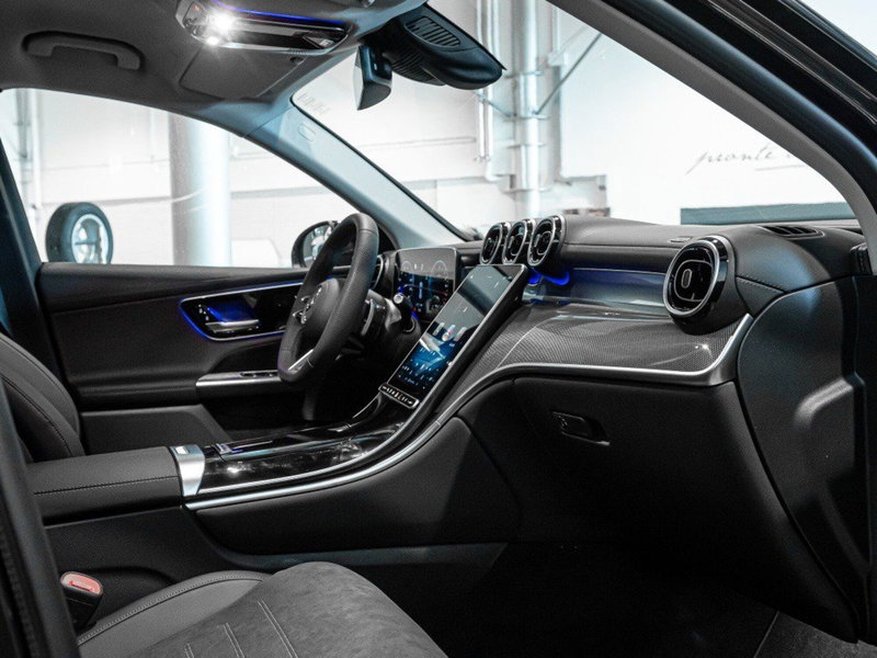 Mercedes-Benz GLC nuova a Ancona (17)