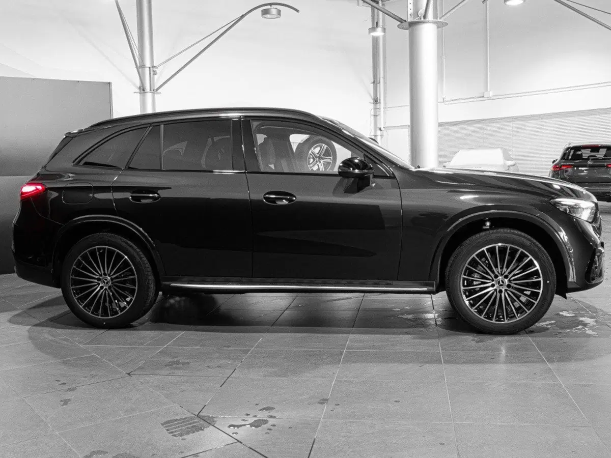 Mercedes-Benz GLC nuova a Ancona (4)