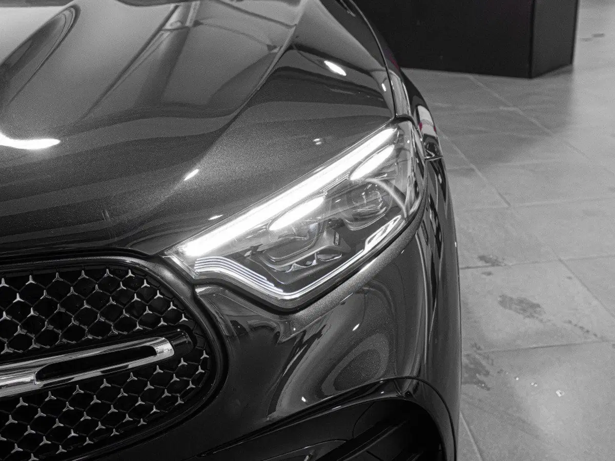 Mercedes-Benz GLC nuova a Ancona (7)