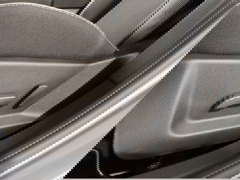 Dacia Bigster nuova a Brescia (16)