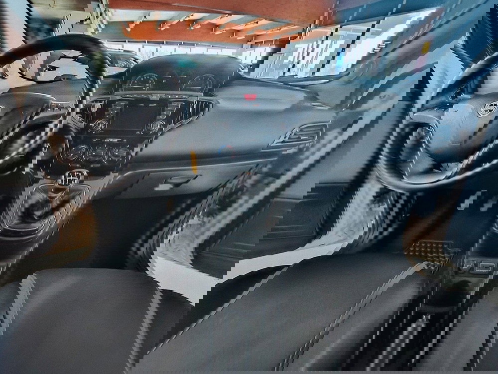 Lancia Ypsilon usata a Brescia (9)
