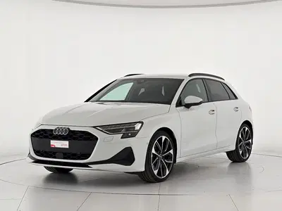 Audi A3 Sportback 2.0 tdi Business 150cv s-tronic del 2024 usata a Alba