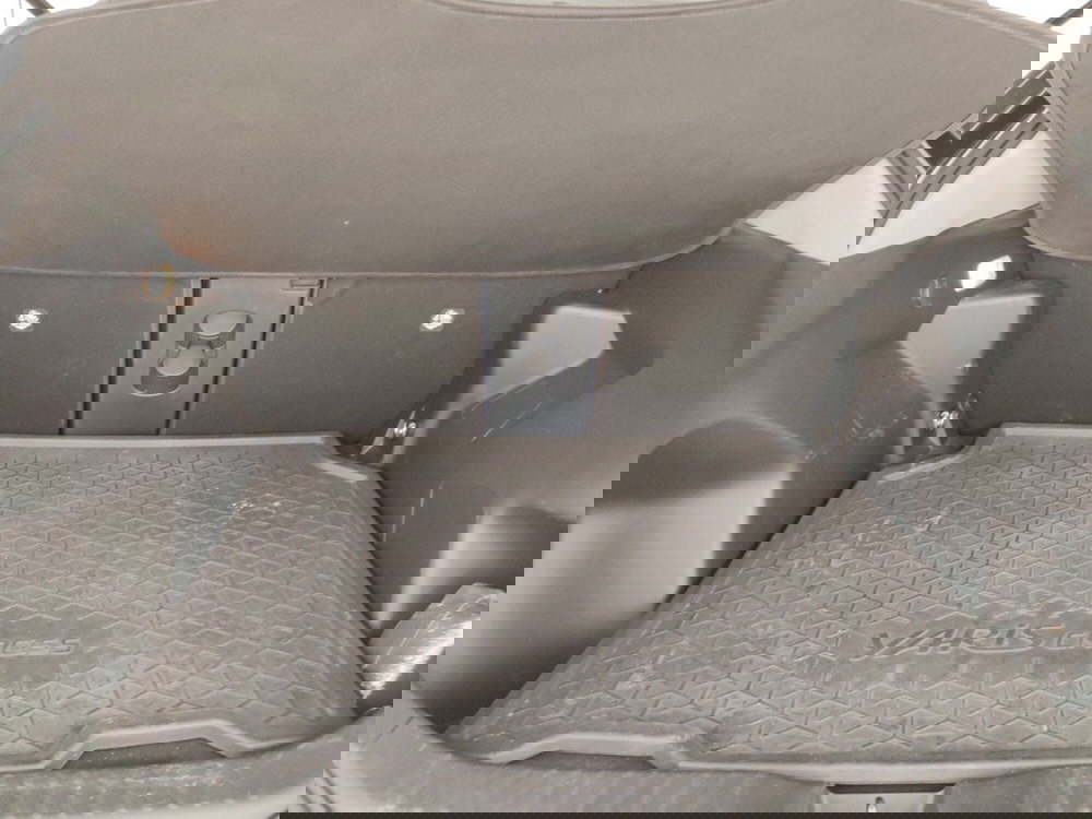 Toyota Yaris Cross usata a Massa-Carrara (15)