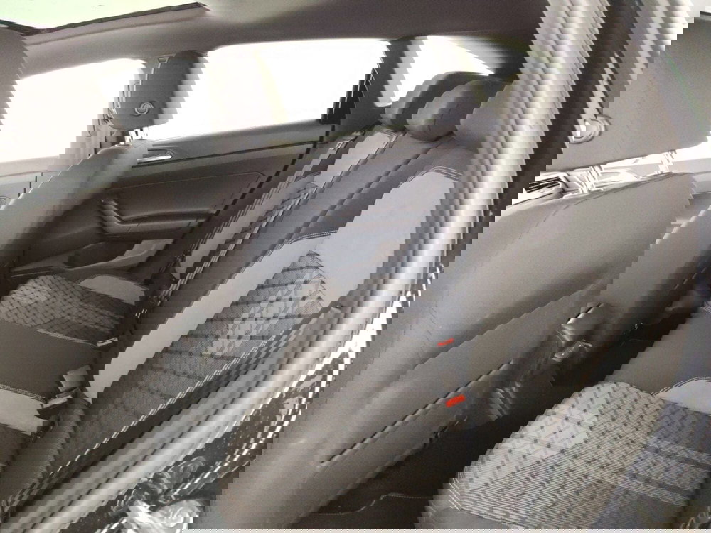 Volkswagen Taigo usata a Massa-Carrara (11)