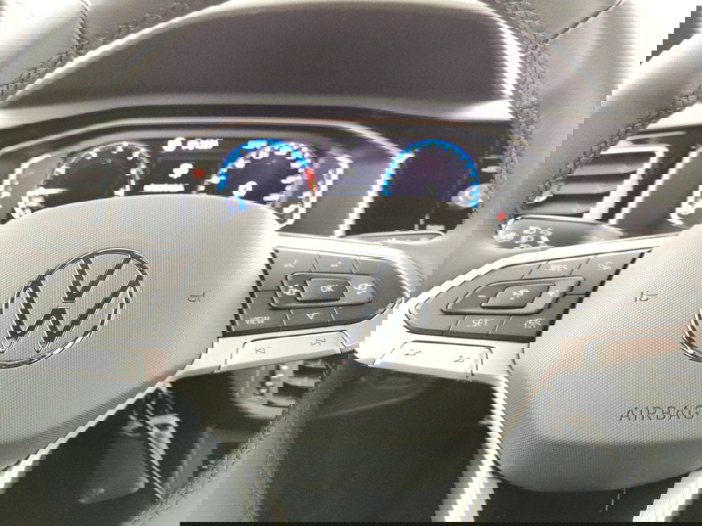 Volkswagen Polo nuova a Massa-Carrara (13)