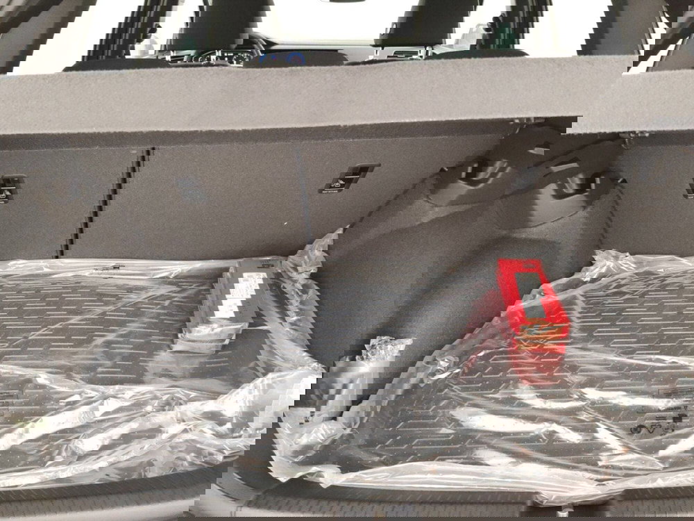 Volkswagen Polo nuova a Massa-Carrara (15)