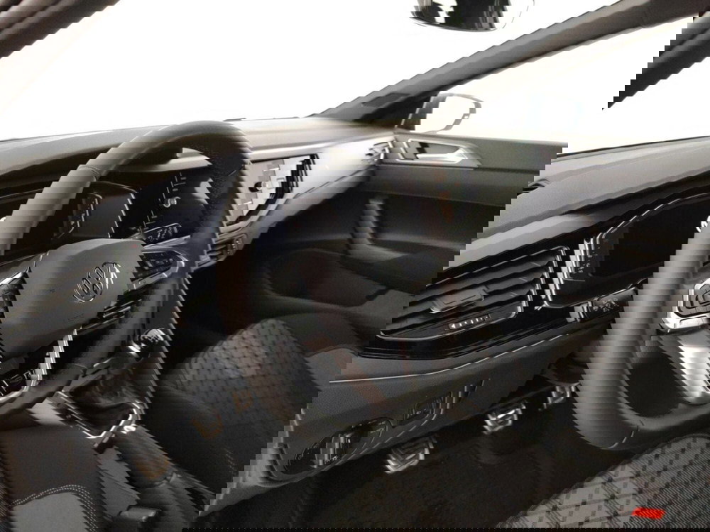 Volkswagen Polo nuova a Massa-Carrara (8)