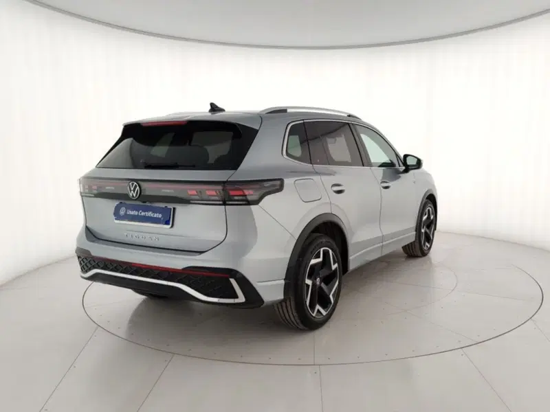 Volkswagen Tiguan usata a Massa-Carrara (3)
