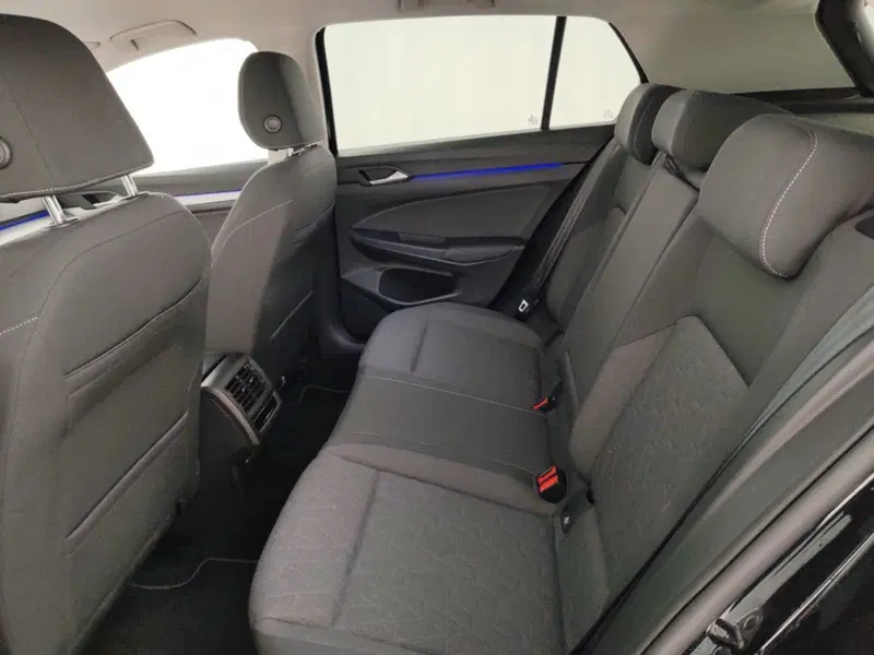 Volkswagen Golf usata a Massa-Carrara (11)
