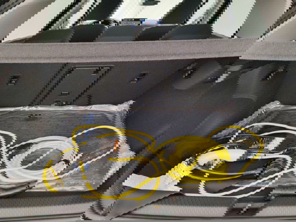 Volkswagen Golf usata a Massa-Carrara (16)