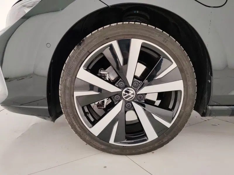 Volkswagen Golf usata a Massa-Carrara (7)