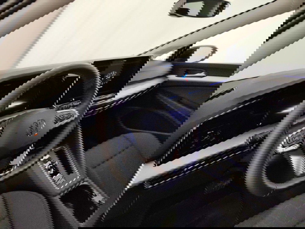 Volkswagen Golf usata a Massa-Carrara (9)