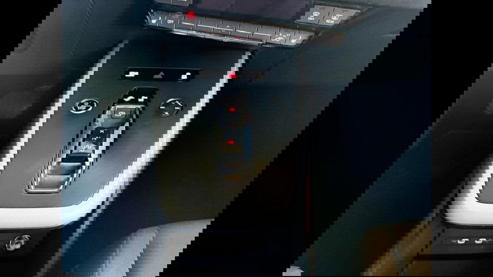 Audi Q4 Sportback usata a Palermo (12)