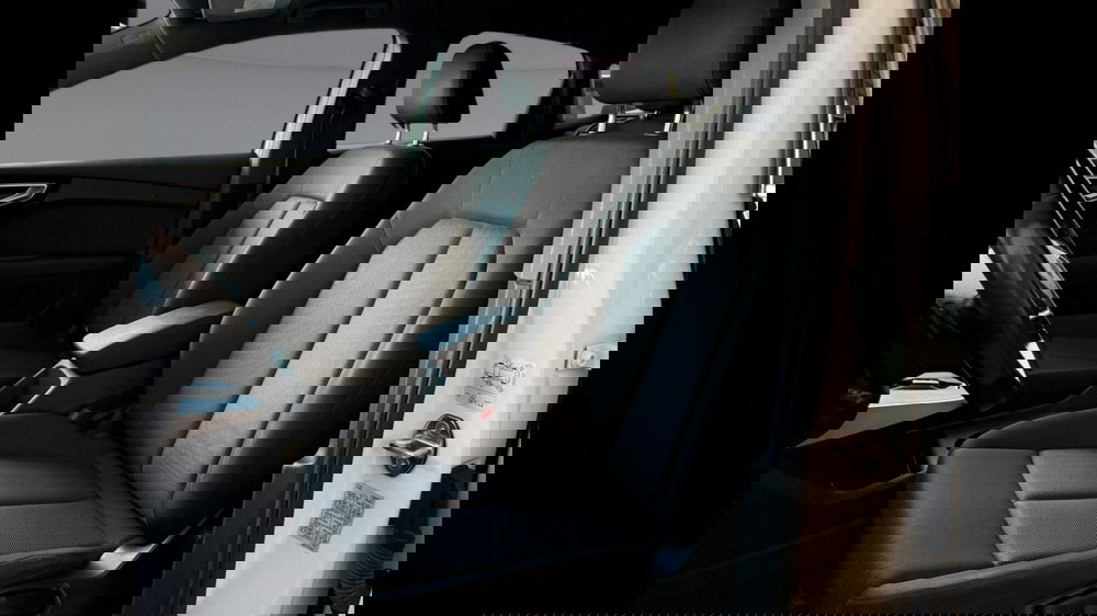 Audi Q4 Sportback usata a Palermo (6)