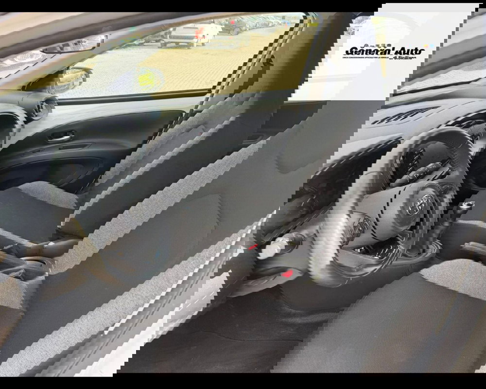 Toyota Aygo X usata a Lucca (13)