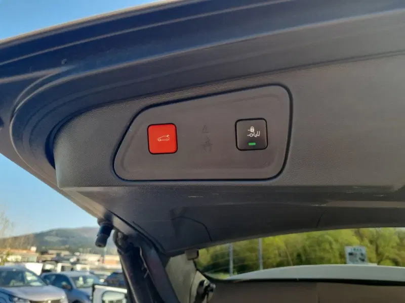 Peugeot 3008 usata a Lucca (16)