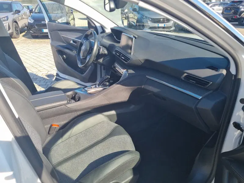 Peugeot 3008 usata a Lucca (19)