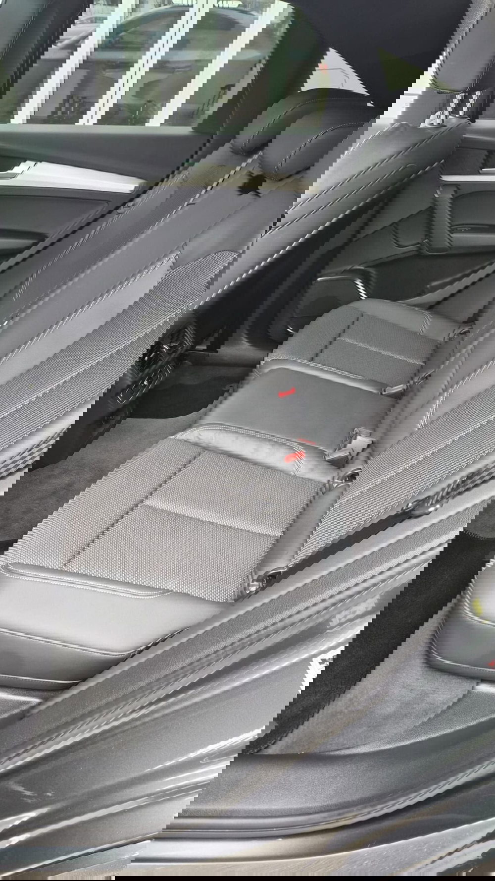 Audi Q4 Sportback usata a Frosinone (10)