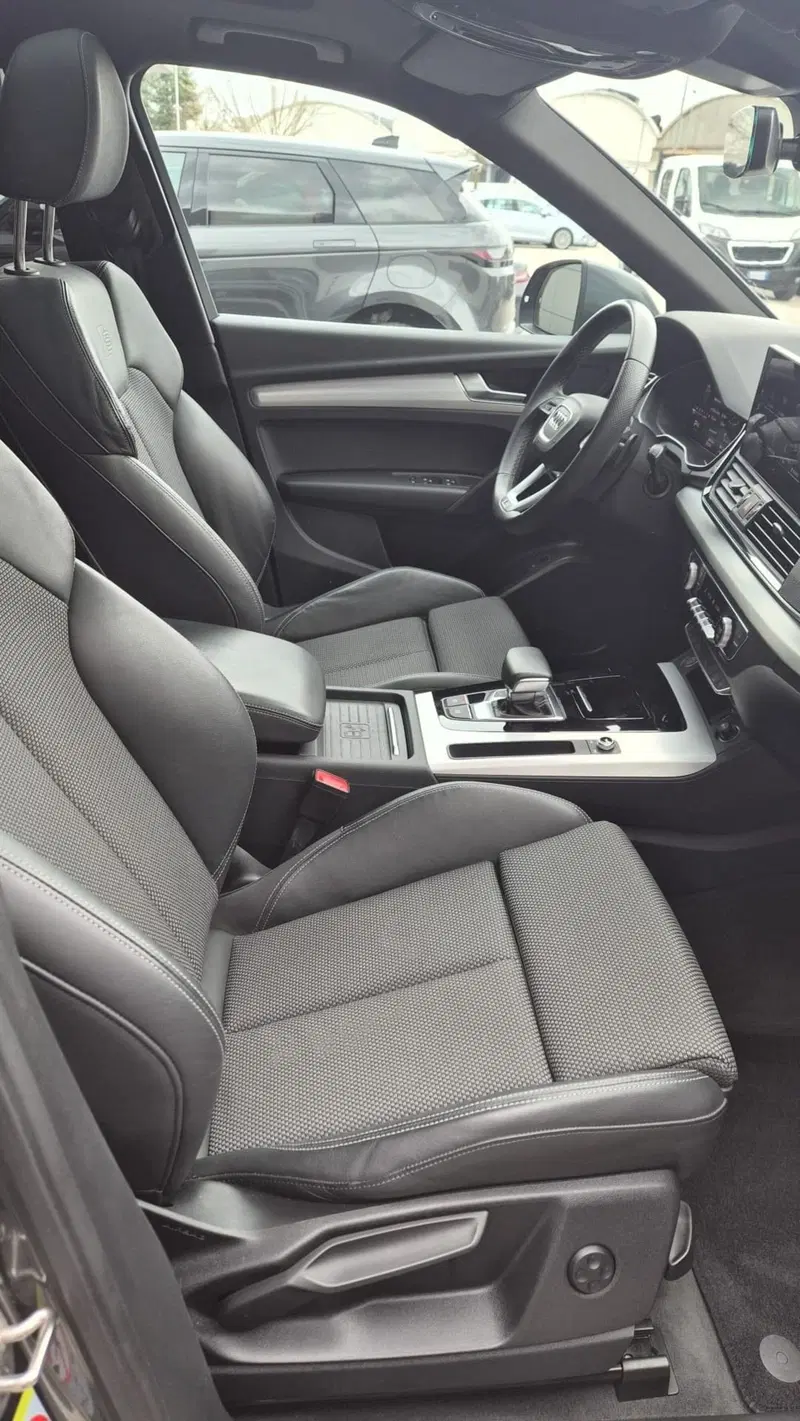 Audi Q4 Sportback usata a Frosinone (11)