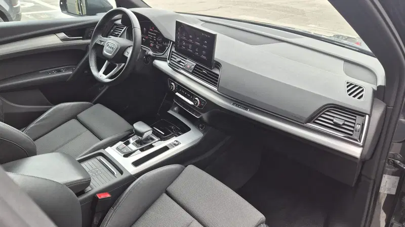 Audi Q4 Sportback usata a Frosinone (12)