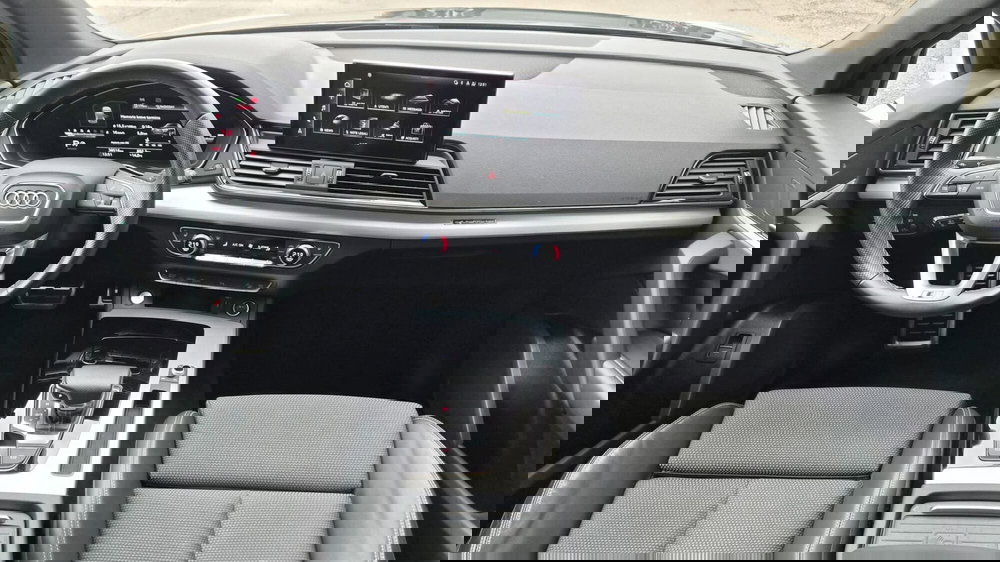 Audi Q4 Sportback usata a Frosinone (13)