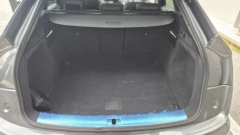 Audi Q4 Sportback usata a Frosinone (17)