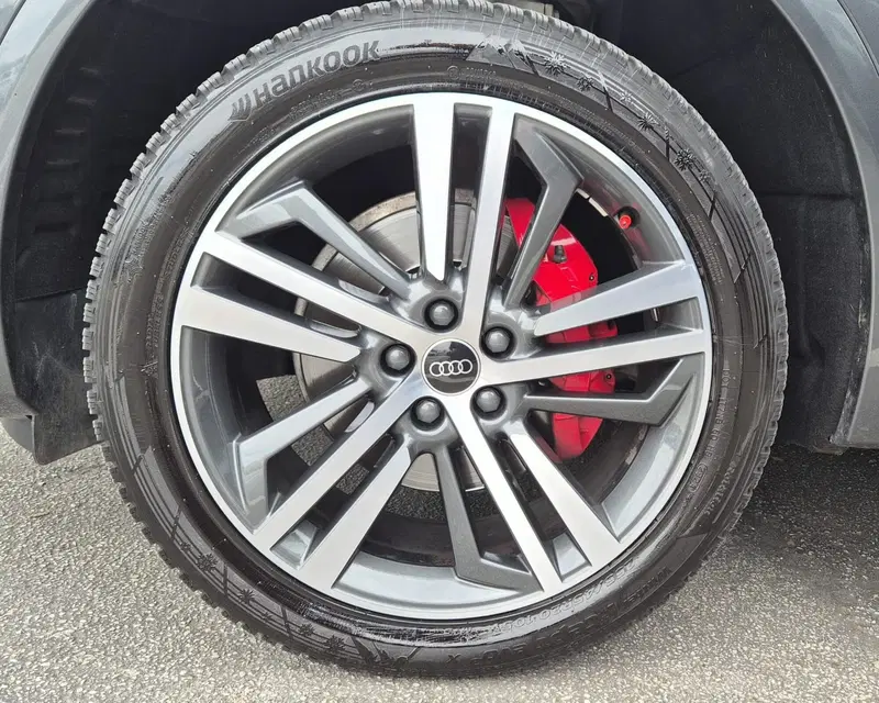 Audi Q4 Sportback usata a Frosinone (18)