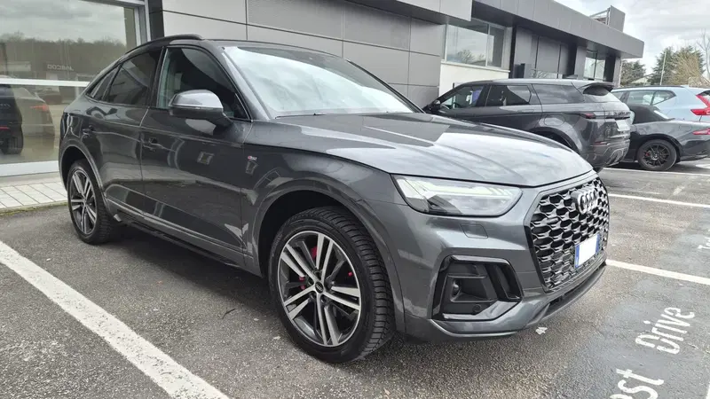 Audi Q4 Sportback usata a Frosinone (3)