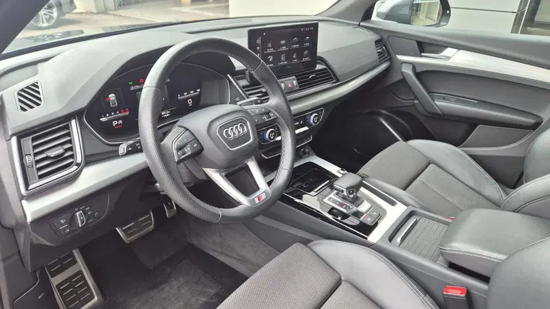Audi Q4 Sportback usata a Frosinone (7)