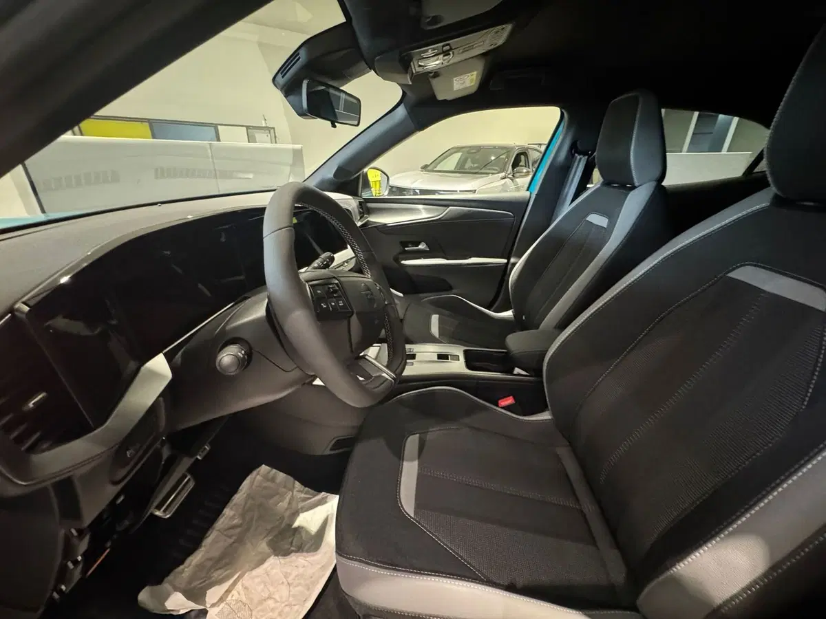 Opel Mokka nuova a Frosinone (13)