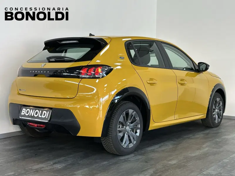 Peugeot 208 nuova a Brescia (17)