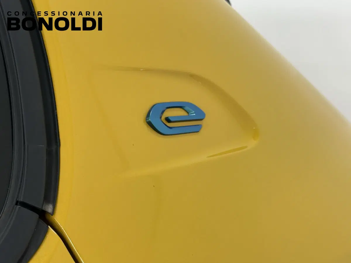 Peugeot 208 nuova a Brescia (4)
