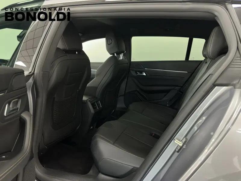 Peugeot 508 SW usata a Brescia (9)