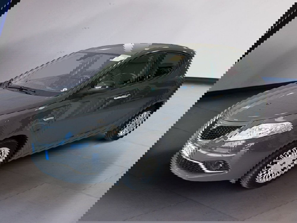 Lancia Ypsilon usata a Arezzo