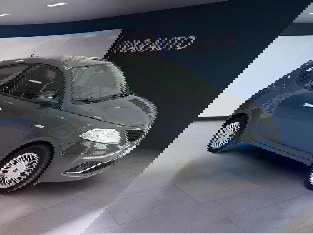 Lancia Ypsilon usata a Arezzo (8)