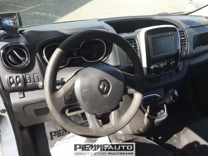 Renault Trafic Furgone usata a Parma (14)