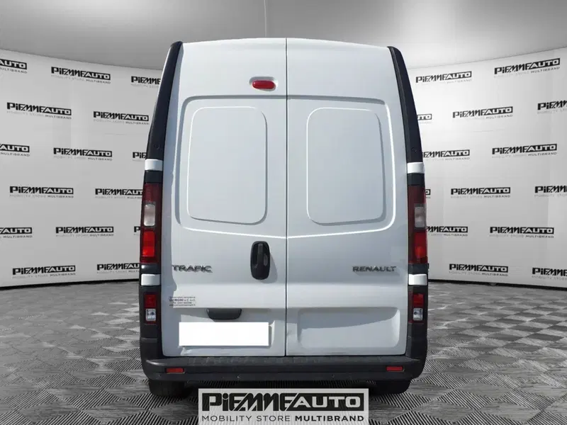Renault Trafic Furgone usata a Parma (4)
