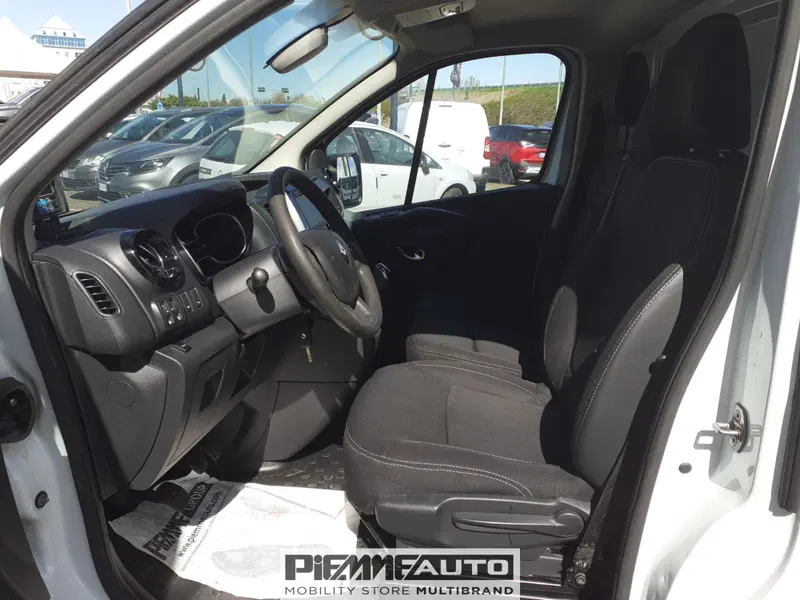 Renault Trafic Furgone usata a Parma (9)