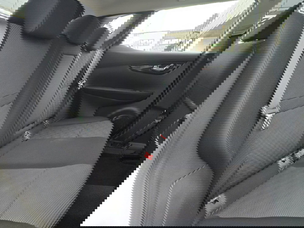 Nissan Qashqai usata a Massa-Carrara (11)